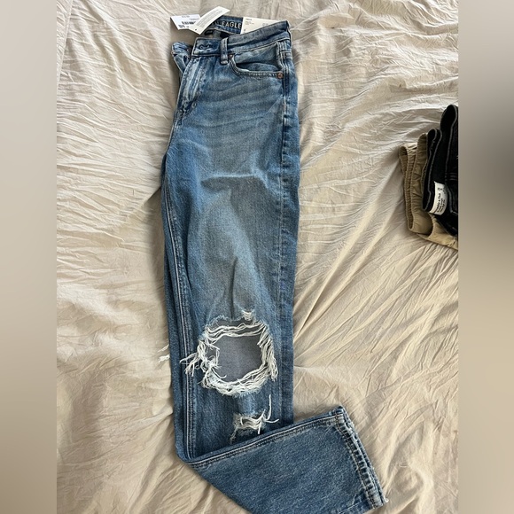 American Eagle Mom Jeans - Picture 5 of 5
